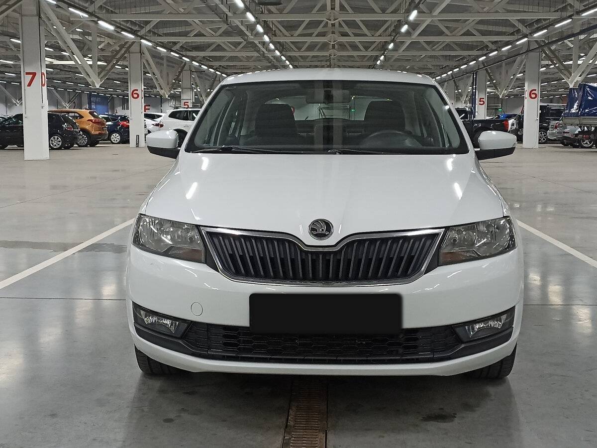 Skoda Rapid с пробегом — 2018 год. Фото: #1