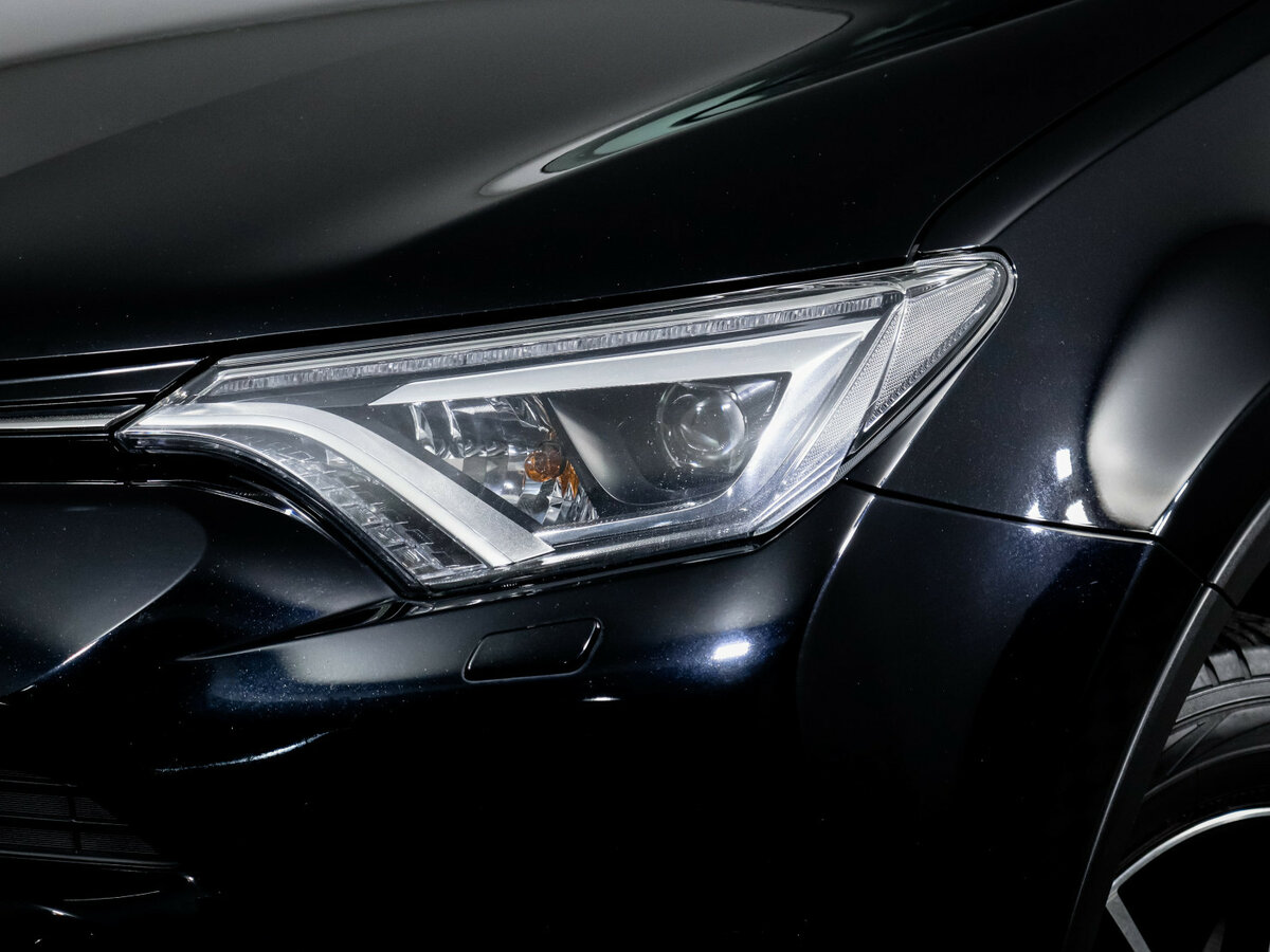 Toyota RAV4 с пробегом — 2019 год. Фото: #14