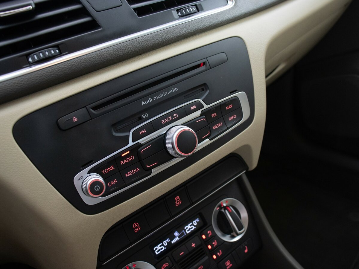 Audi Q3 с пробегом — 2013 год. Фото: #10