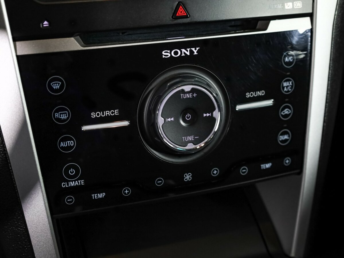 Ford Explorer с пробегом — 2013 год. Фото: #18