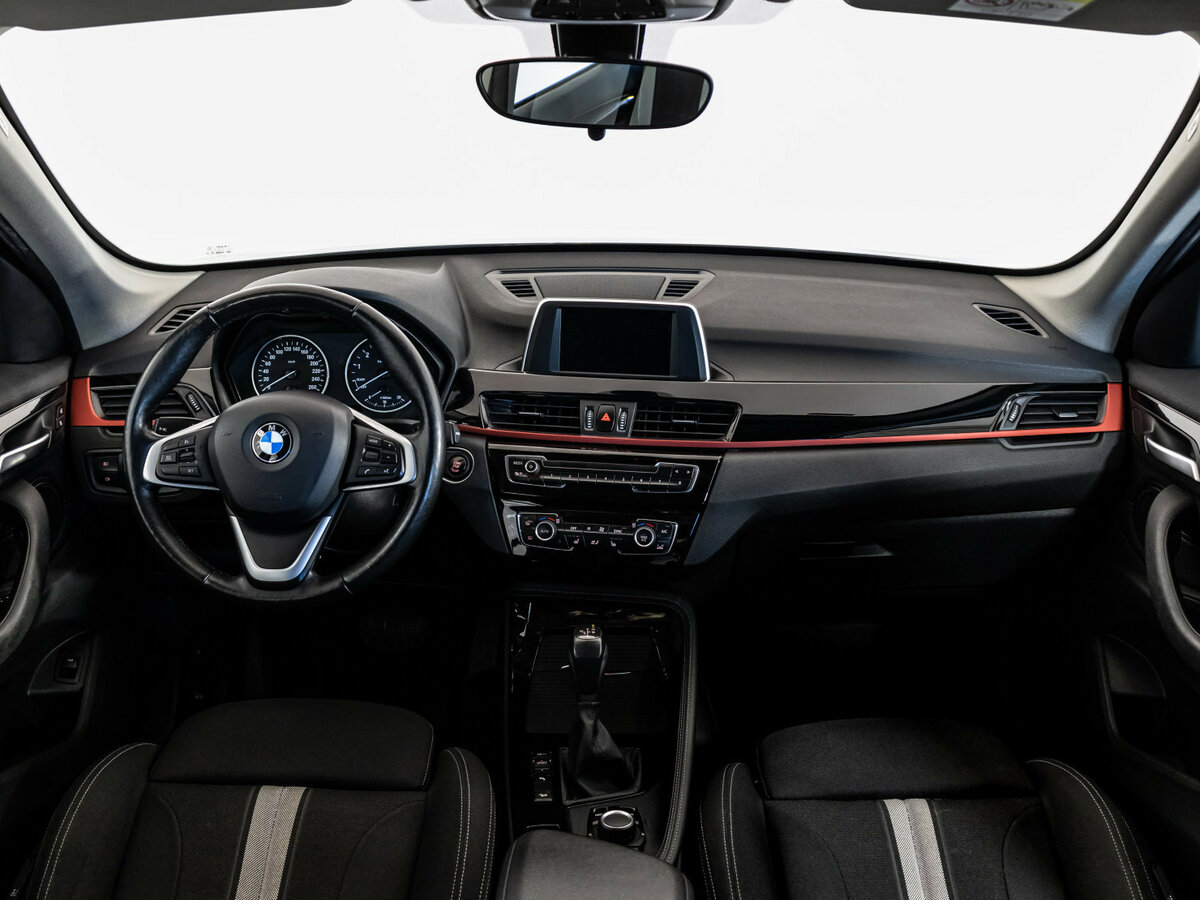 BMW X1 с пробегом — 2017 год. Фото: #8