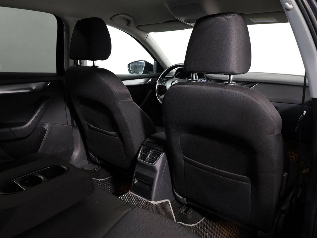 Skoda Octavia с пробегом — 2013 год. Фото: #14
