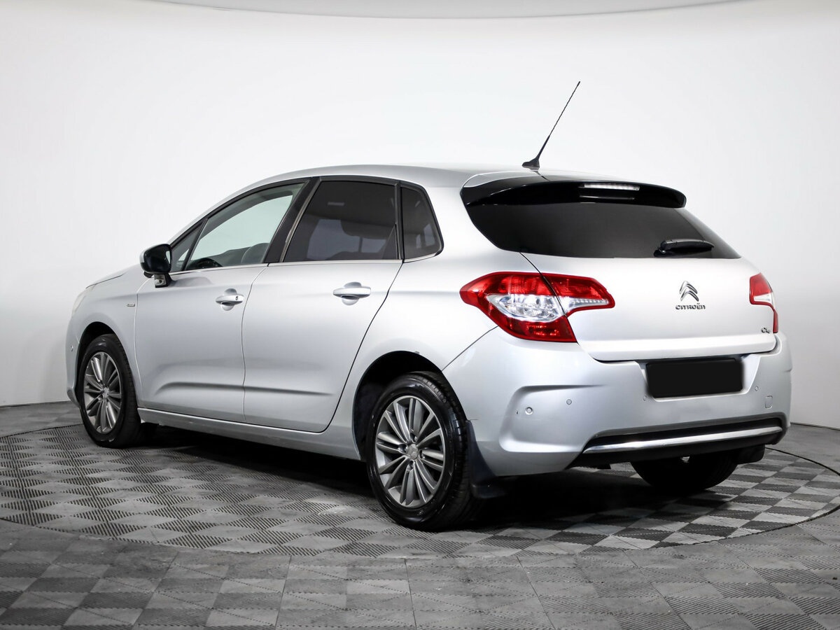 Citroen C4 с пробегом — 2012 год. Фото: #6