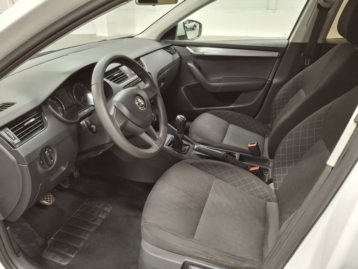 Skoda Octavia с пробегом — 2018 год. Фото: #15