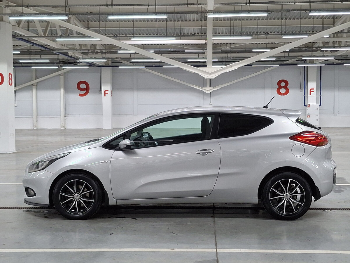 Kia Ceed с пробегом — 2013 год. Фото: #7