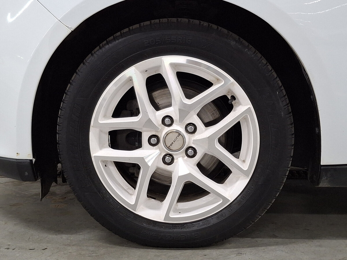 Ford Focus с пробегом — 2017 год. Фото: #17