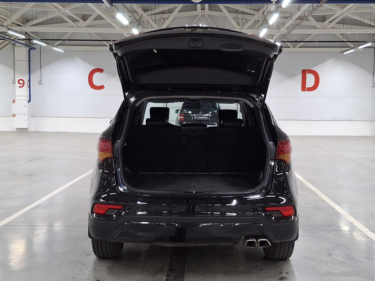 Hyundai Santa Fe с пробегом — 2018 год. Фото: #9