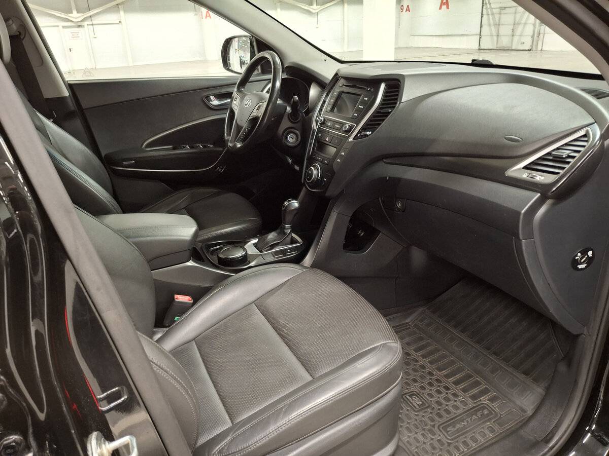 Hyundai Santa Fe с пробегом — 2018 год. Фото: #10