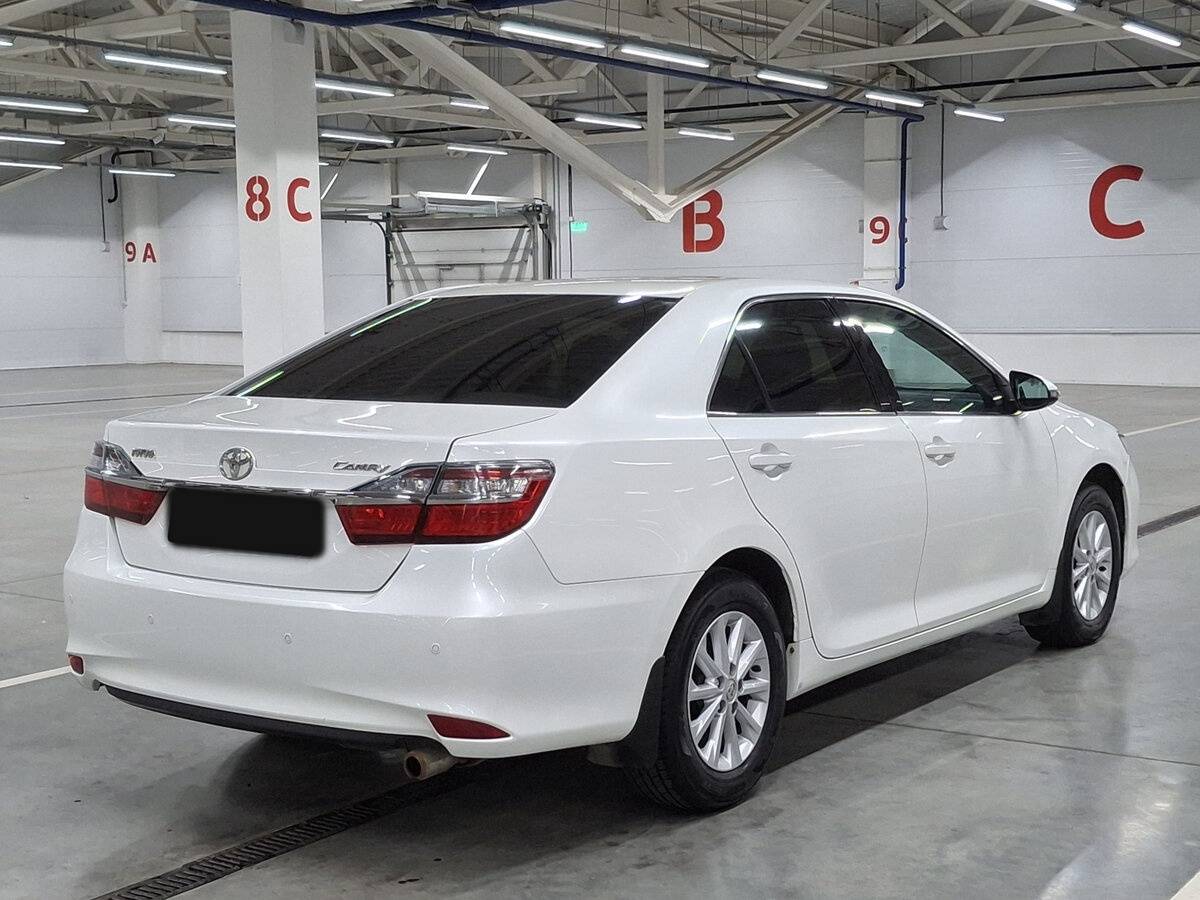 Toyota Camry с пробегом — 2015 год. Фото: #4