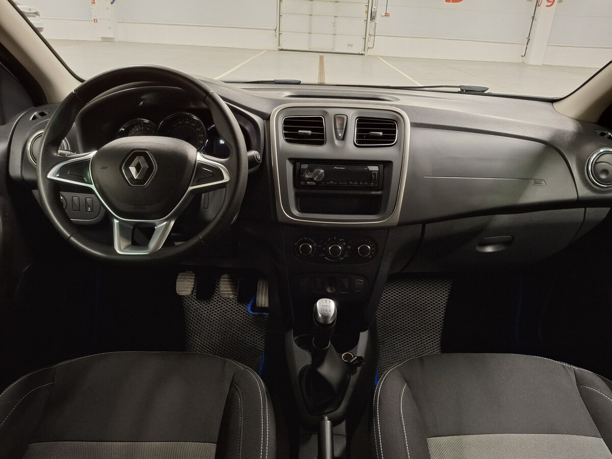 Renault Sandero с пробегом — 2021 год. Фото: #13