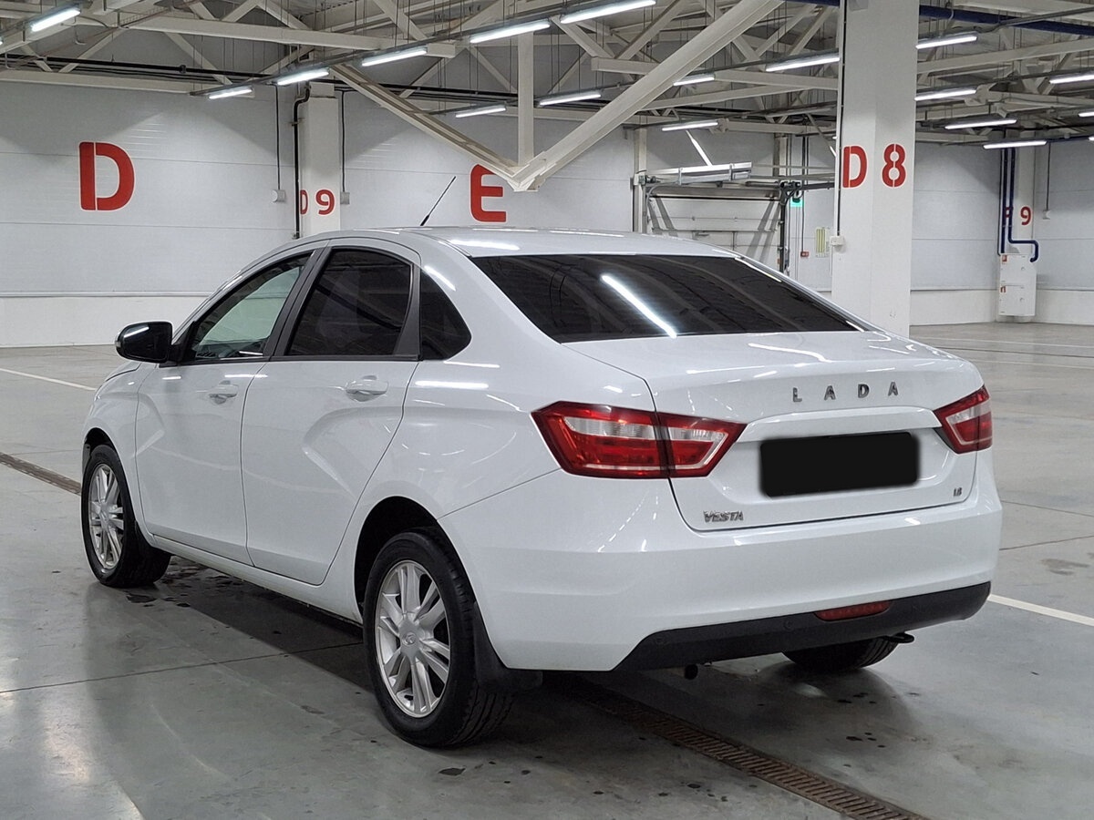 Lada (ВАЗ) Vesta с пробегом — 2017 год. Фото: #6