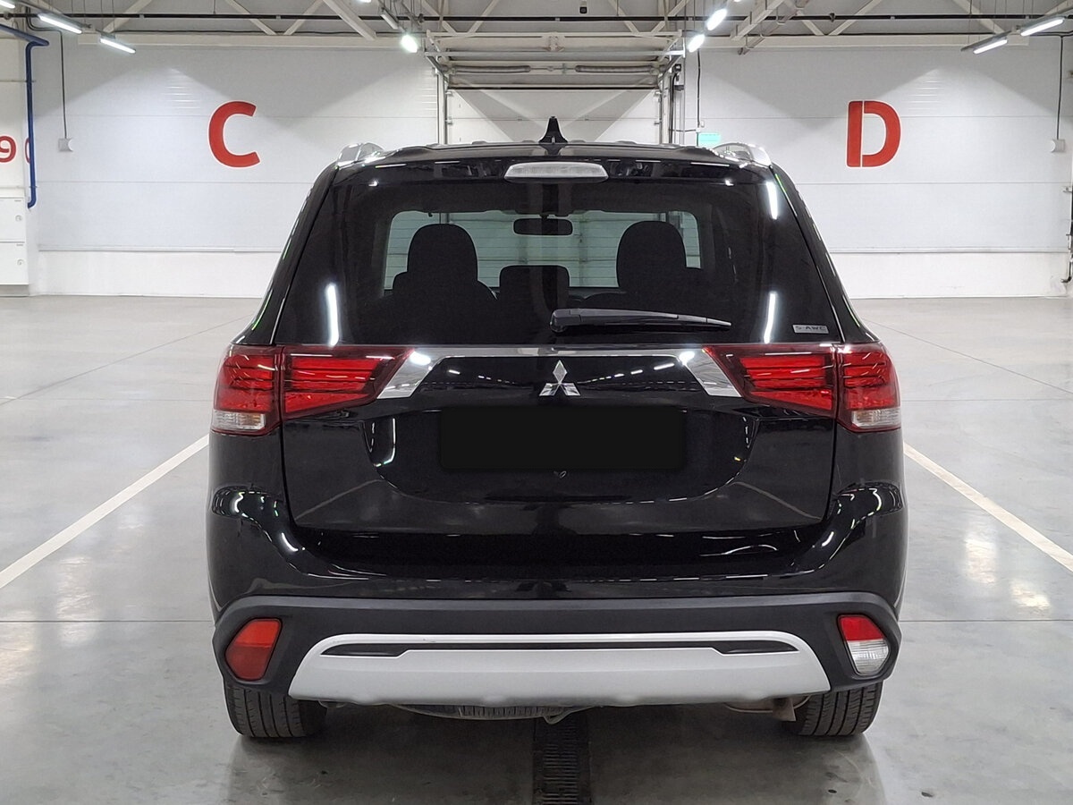 Mitsubishi Outlander с пробегом — 2020 год. Фото: #5