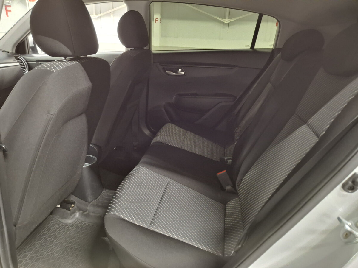 Kia Rio с пробегом — 2020 год. Фото: #11