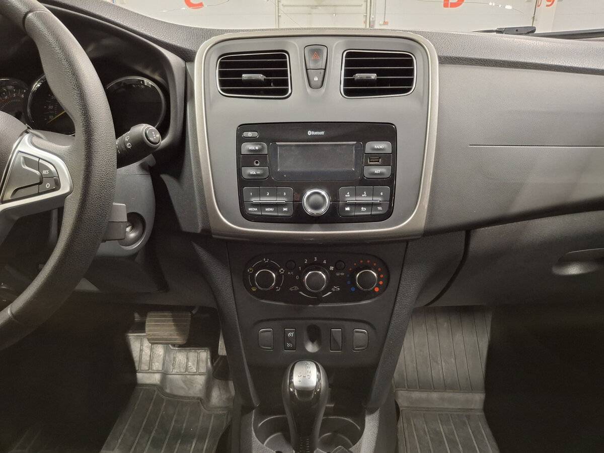 Renault Sandero с пробегом — 2021 год. Фото: #14