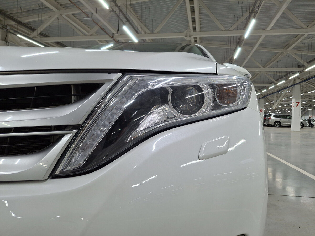 Toyota Venza с пробегом — 2014 год. Фото: #16