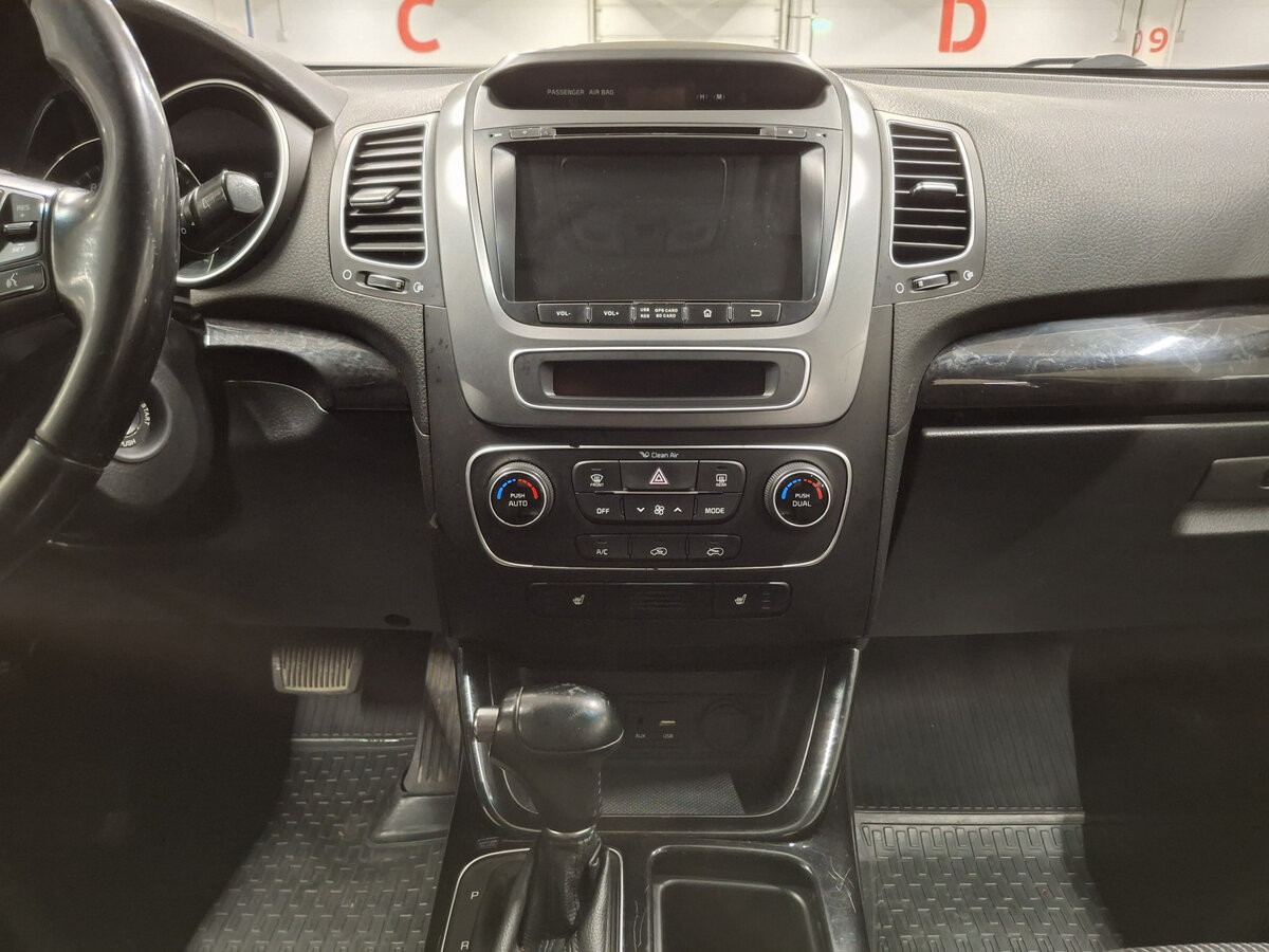 Kia Sorento с пробегом — 2017 год. Фото: #14