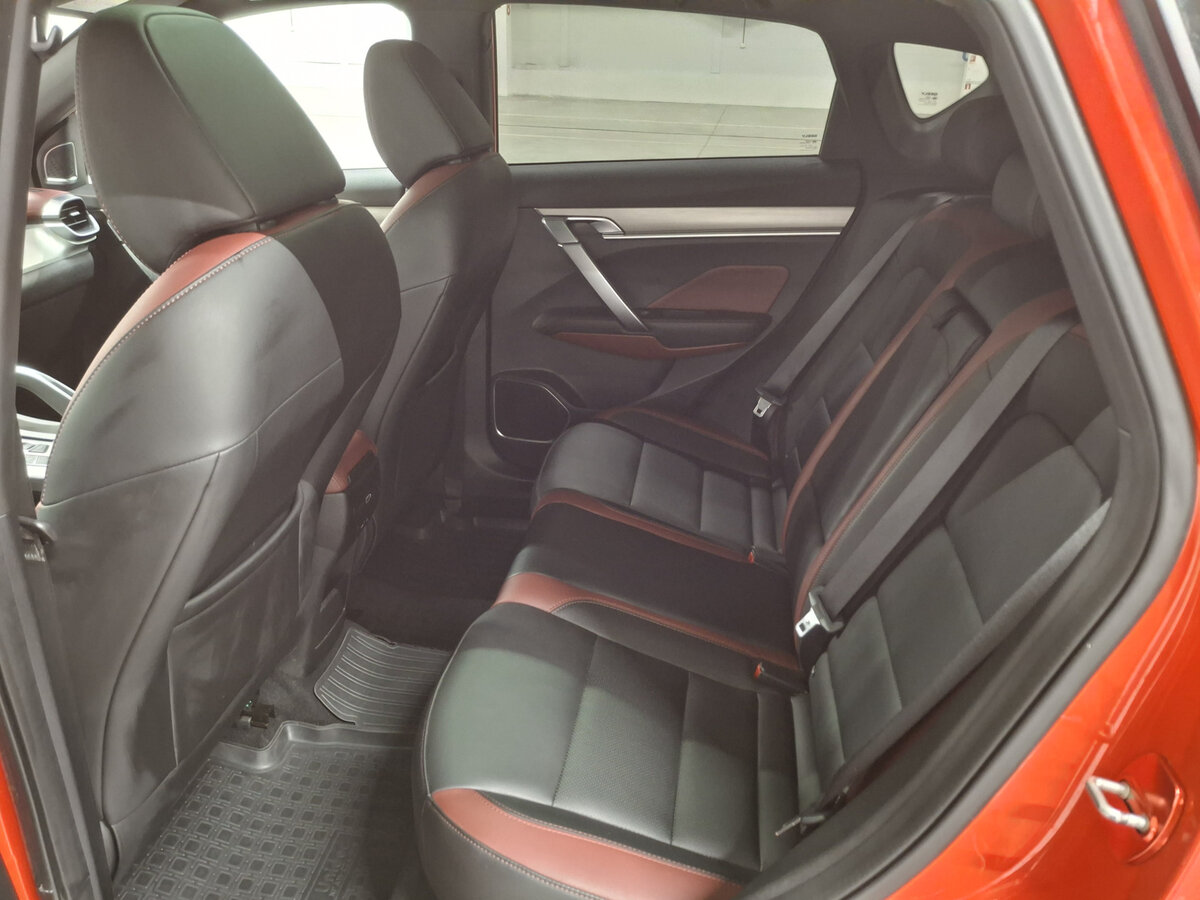 Geely Coolray с пробегом — 2020 год. Фото: #11