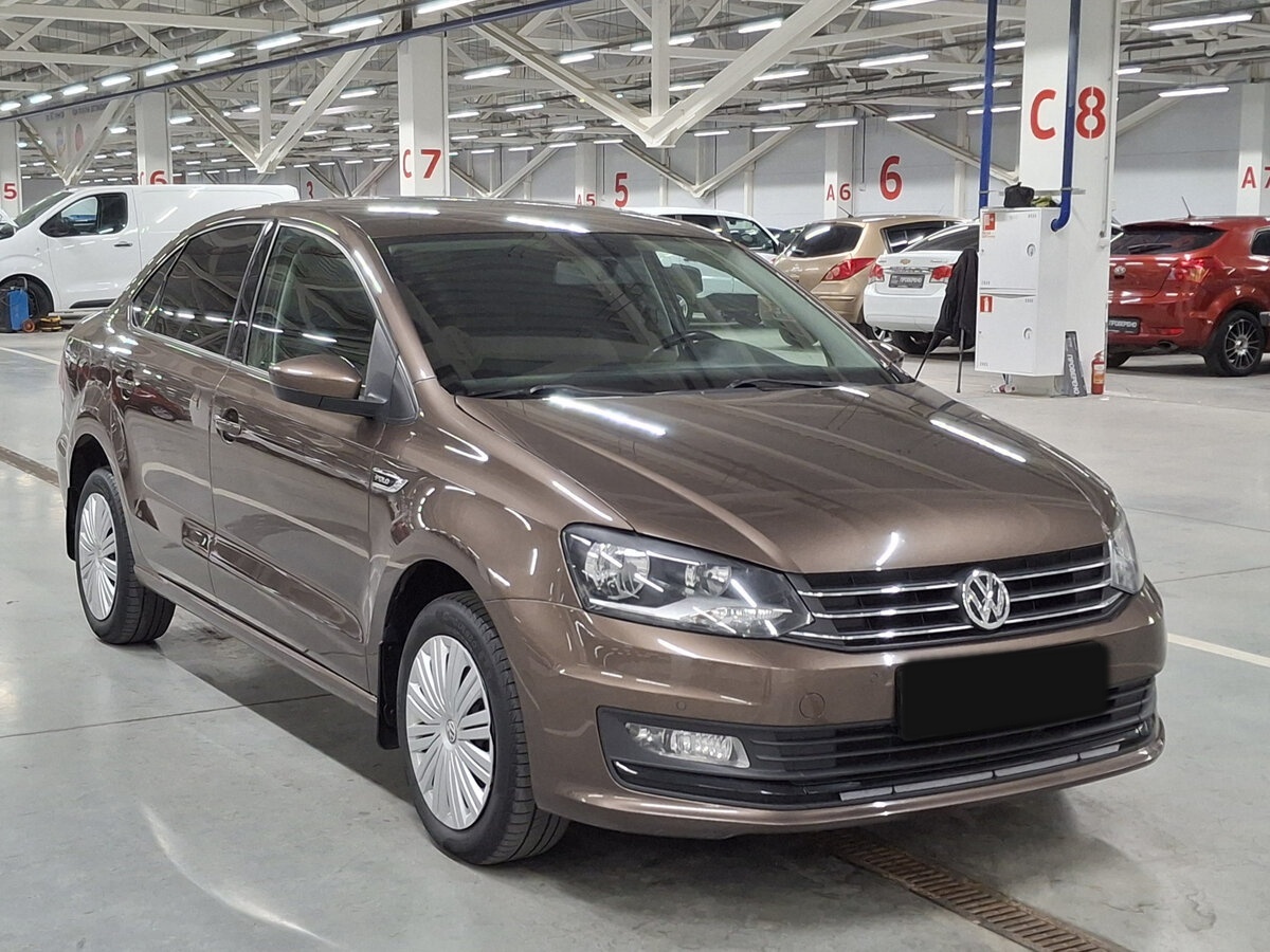 Volkswagen Polo с пробегом — 2018 год. Фото: #2