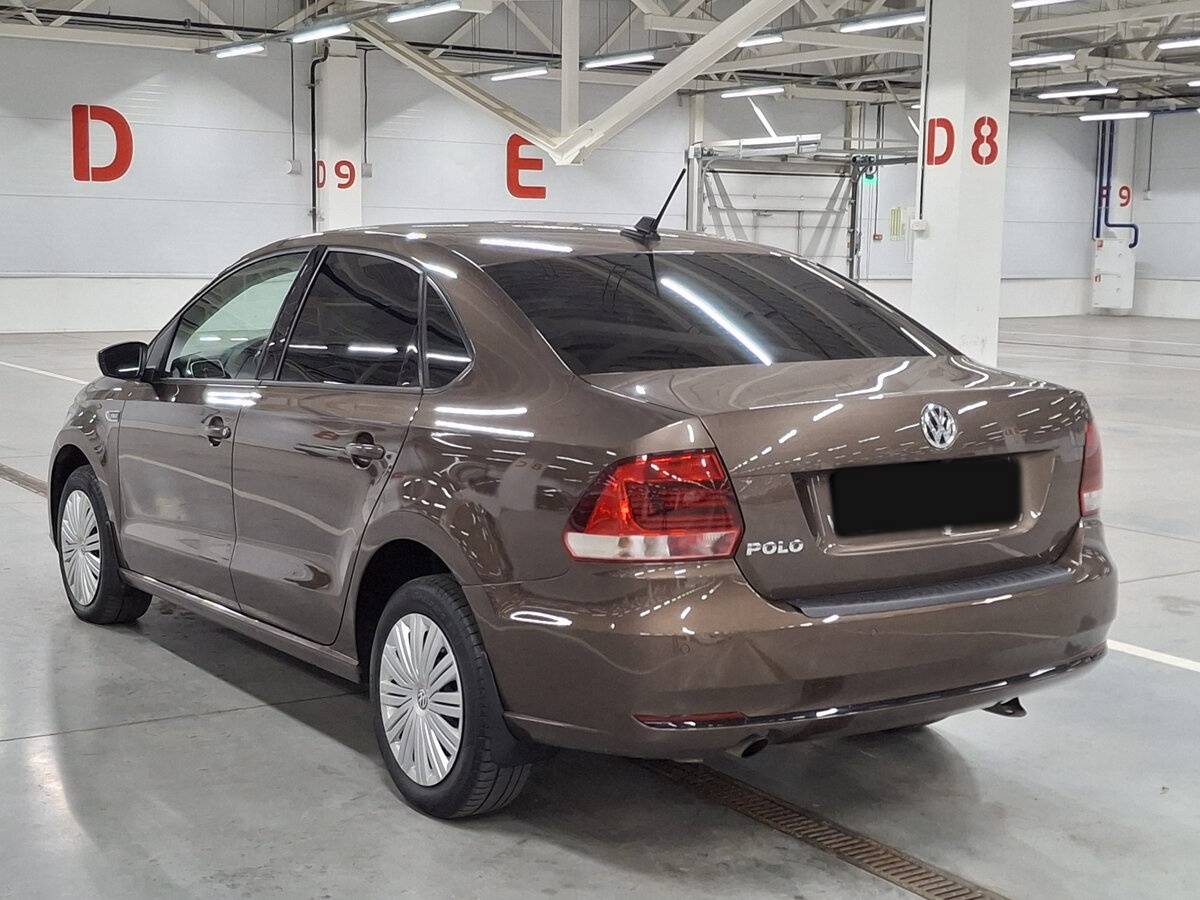 Volkswagen Polo с пробегом — 2018 год. Фото: #6