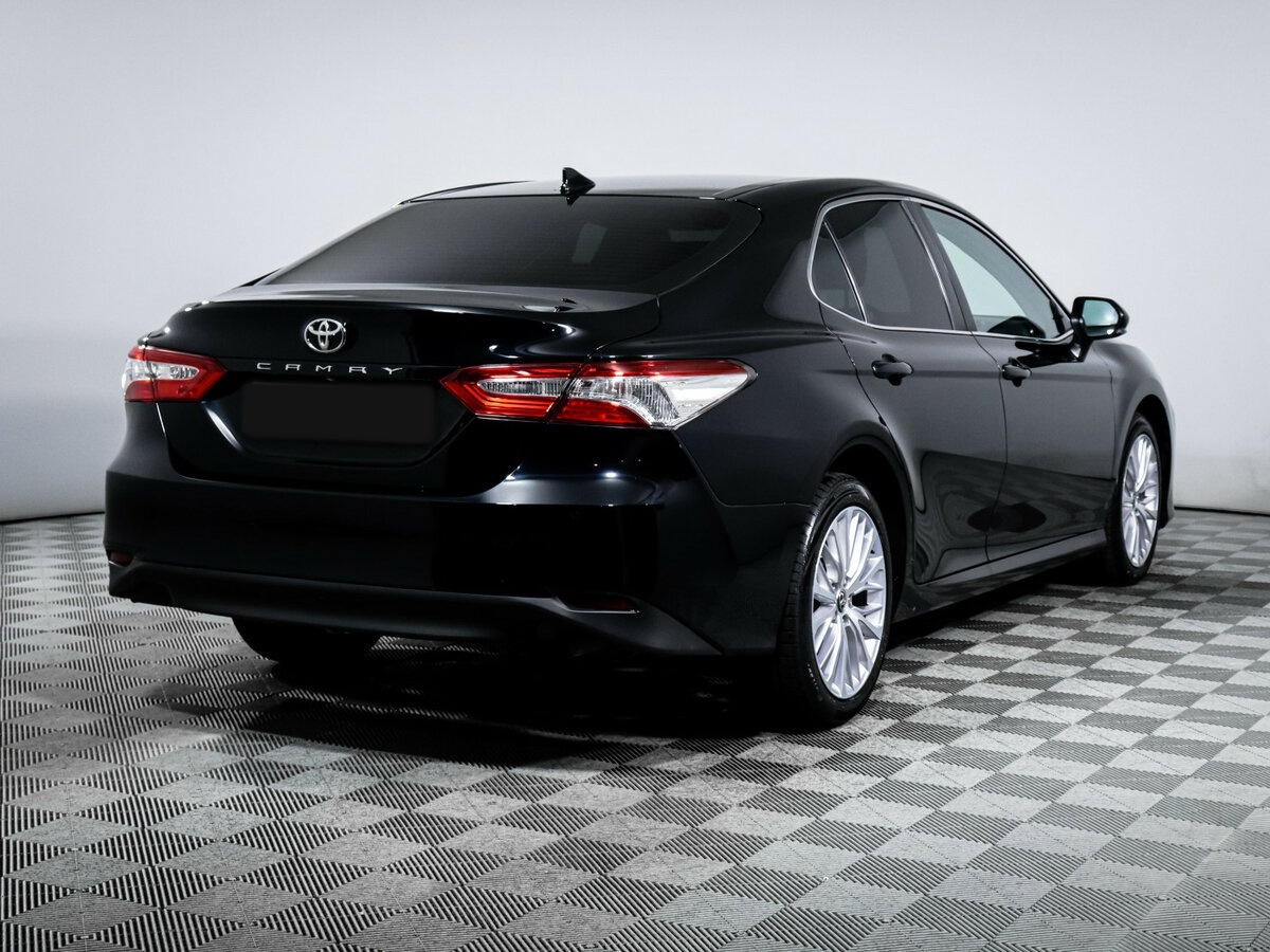 Toyota Camry с пробегом — 2019 год. Фото: #4