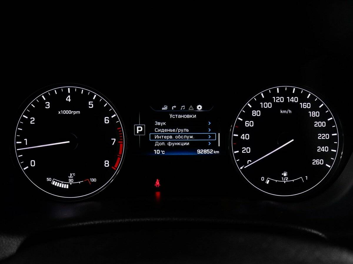 Hyundai Genesis с пробегом — 2016 год. Фото: #8