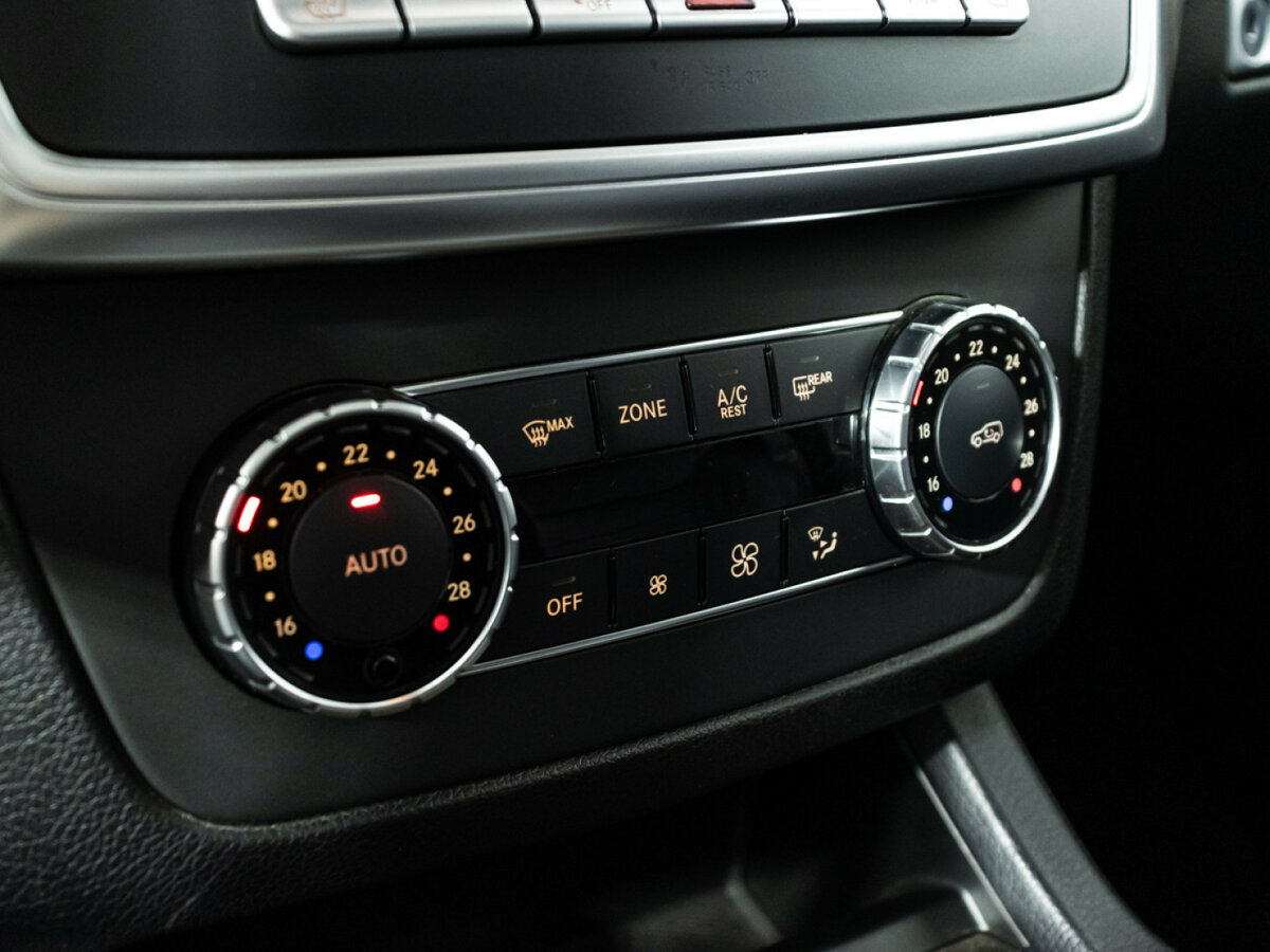 Mercedes-Benz M-Класс с пробегом — 2014 год. Фото: #16