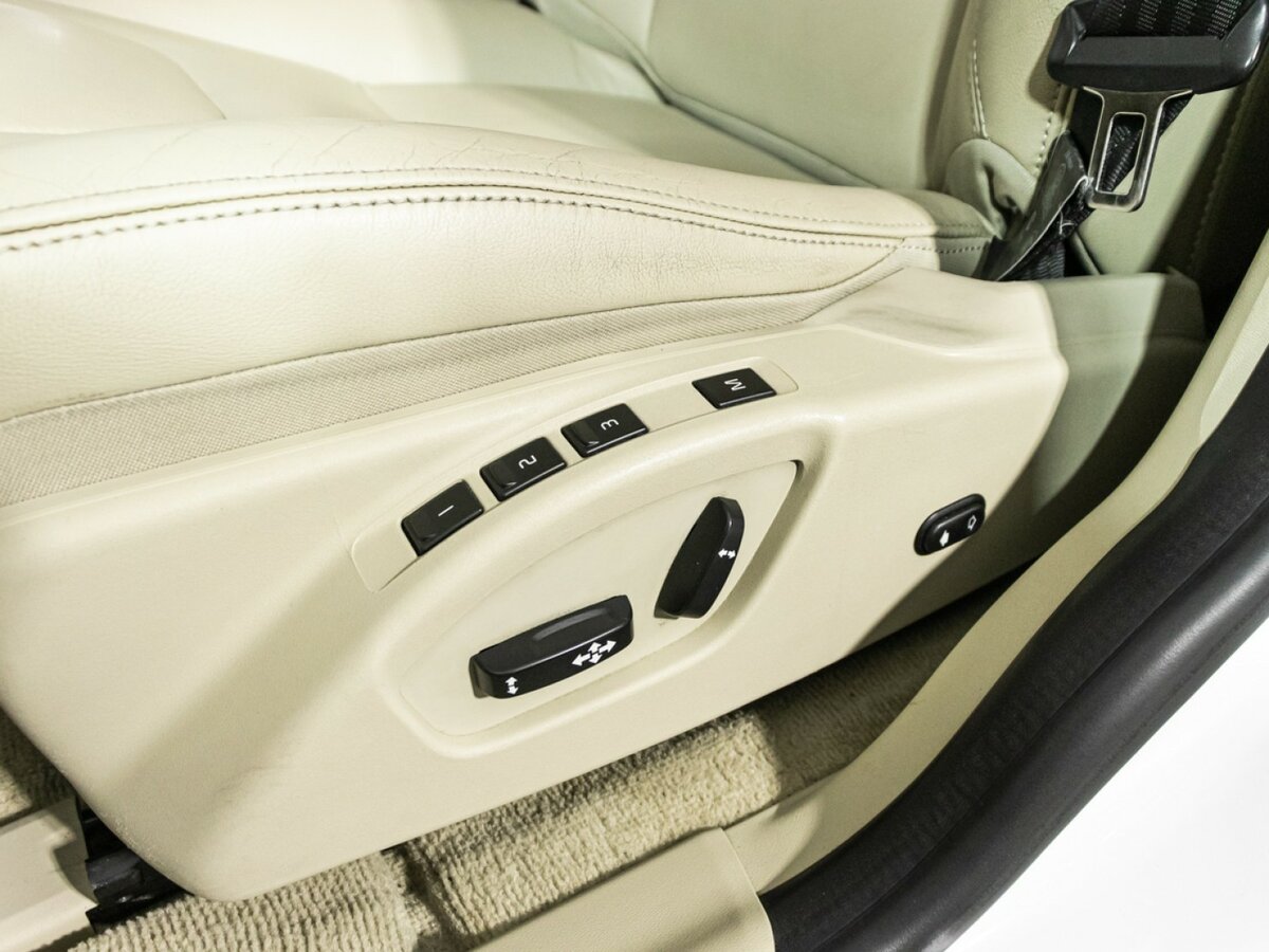 Volvo XC60 с пробегом — 2016 год. Фото: #13