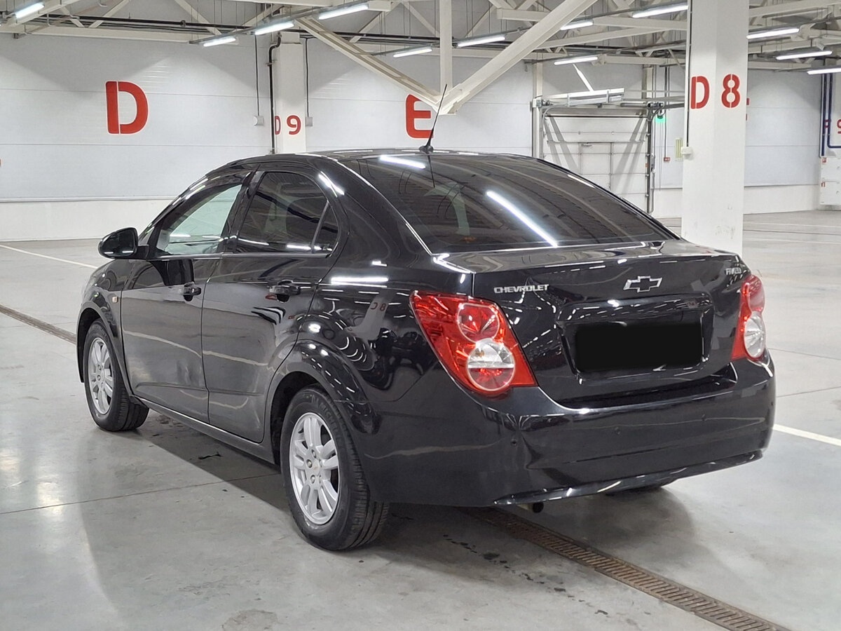 Chevrolet Aveo с пробегом — 2012 год. Фото: #6