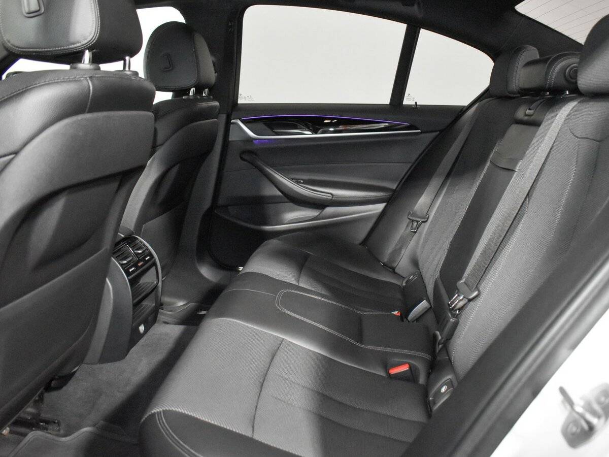 BMW 5 серии с пробегом — 2017 год. Фото: #10