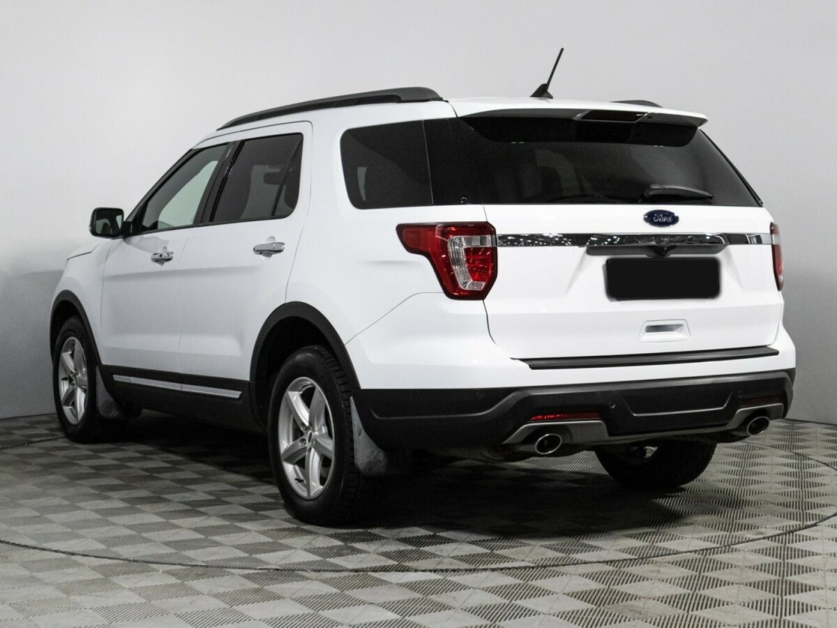 Ford Explorer с пробегом — 2019 год. Фото: #5