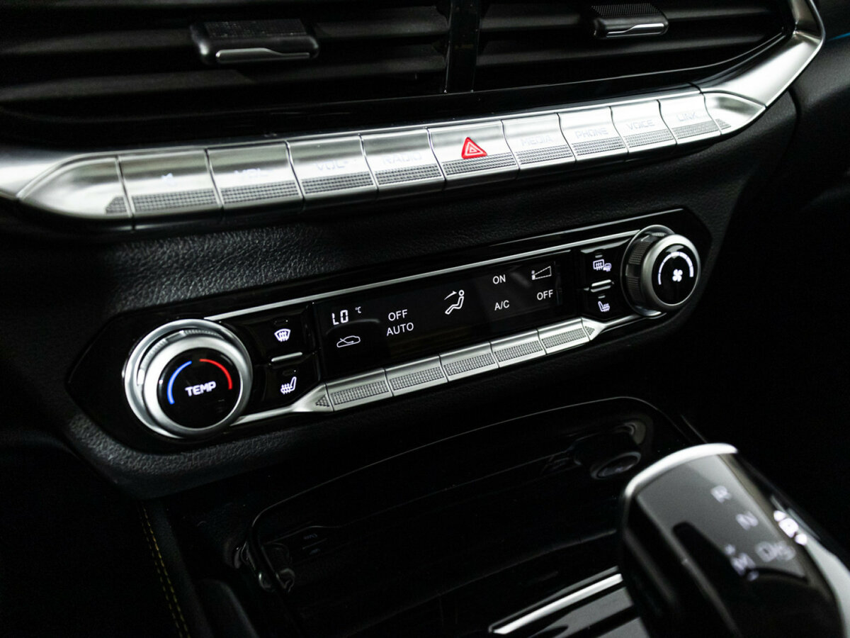 FAW Bestune T77 с пробегом — 2024 год. Фото: #17