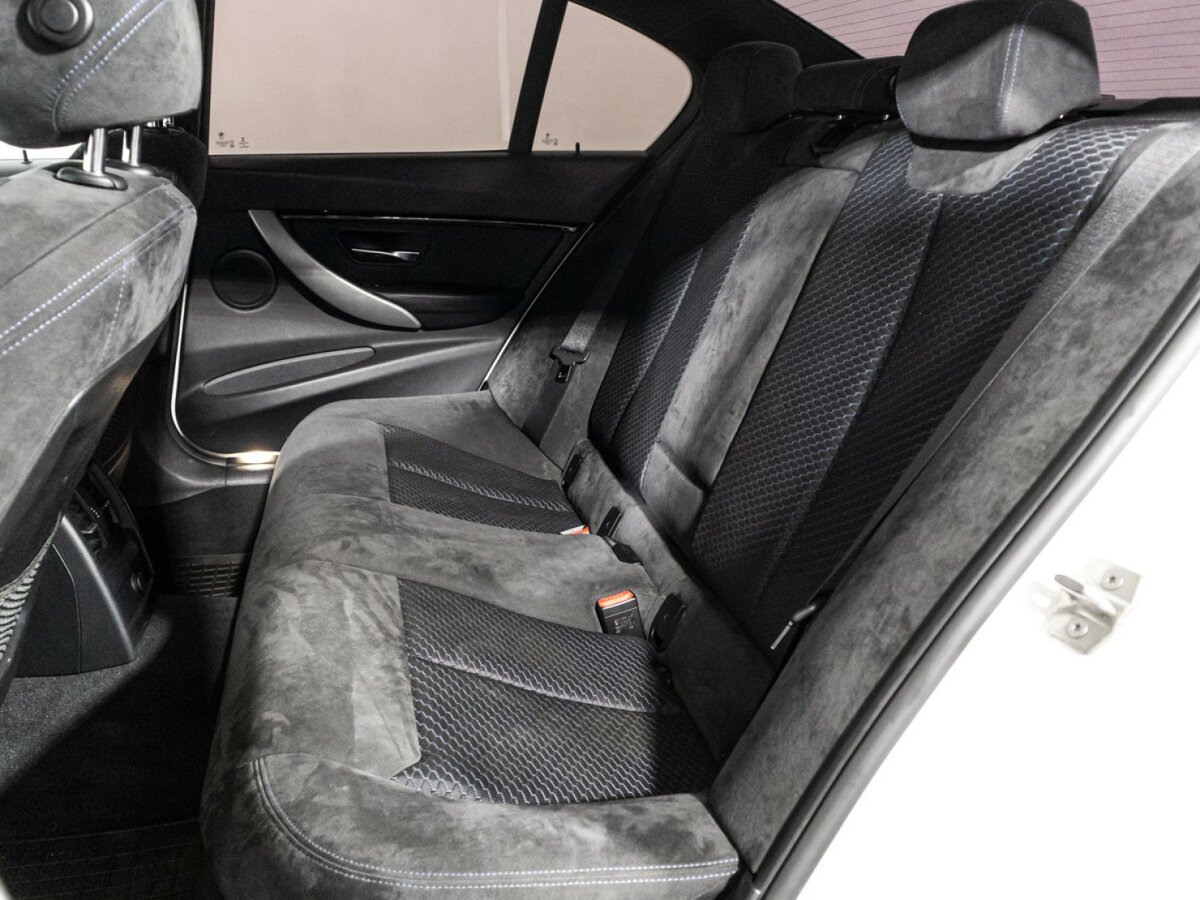 BMW 3 серии с пробегом — 2016 год. Фото: #9