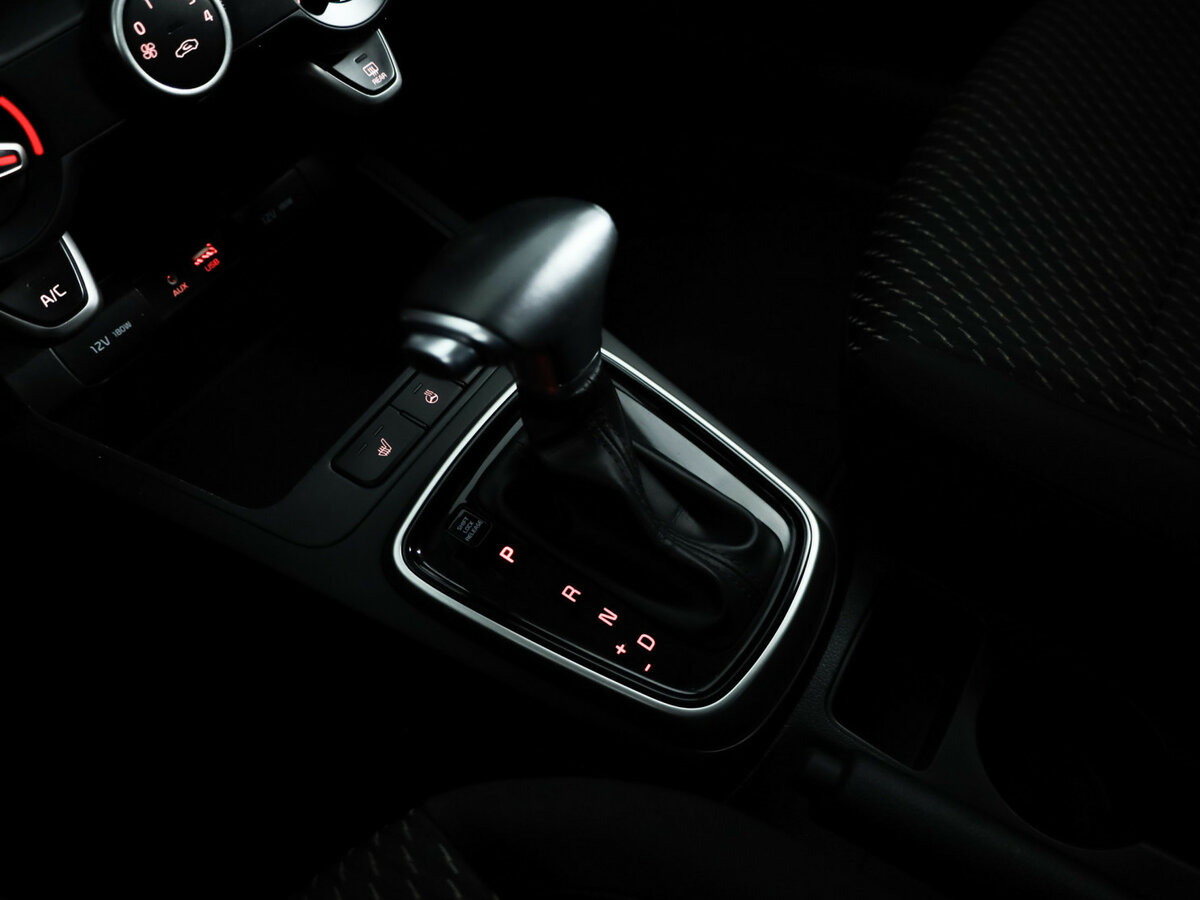 Kia Rio с пробегом — 2017 год. Фото: #18