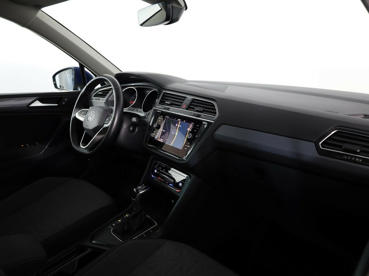 Volkswagen Tiguan с пробегом — 2021 год. Фото: #11