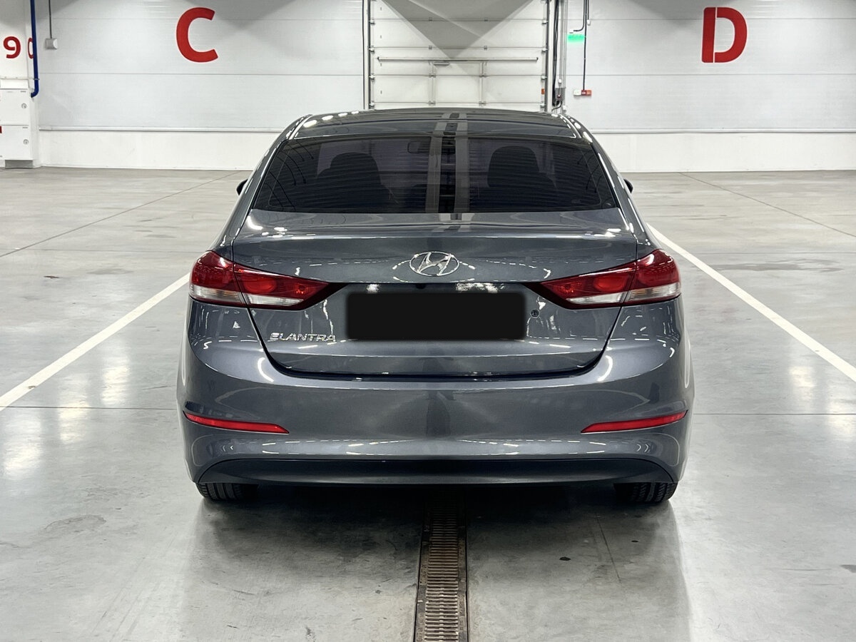 Hyundai Elantra с пробегом — 2016 год. Фото: #5