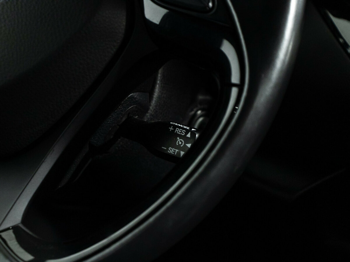 Toyota C-HR с пробегом — 2018 год. Фото: #18