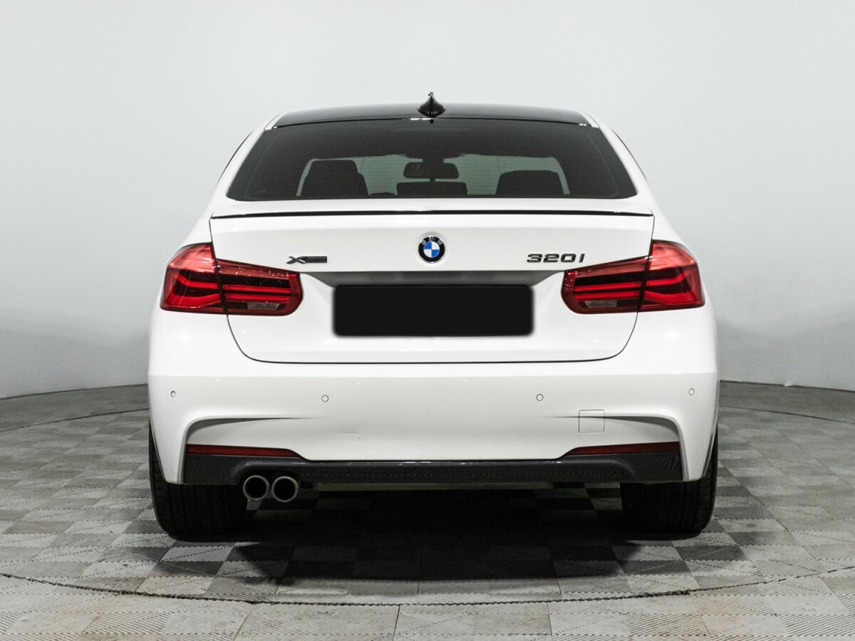 BMW 3 серии с пробегом — 2017 год. Фото: #5