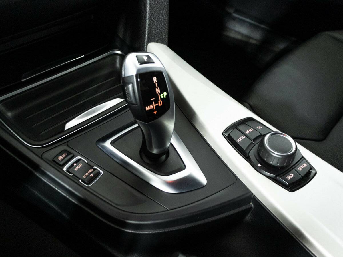 BMW 3 серии с пробегом — 2014 год. Фото: #15