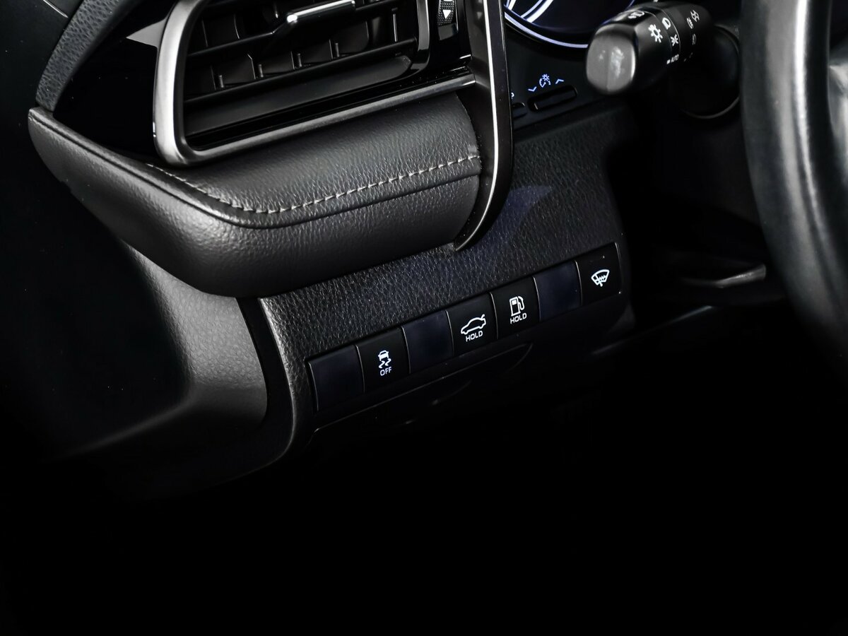 Toyota Camry с пробегом — 2021 год. Фото: #14