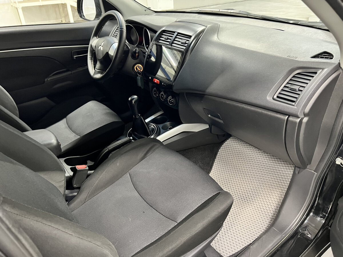 Mitsubishi ASX с пробегом — 2012 год. Фото: #8