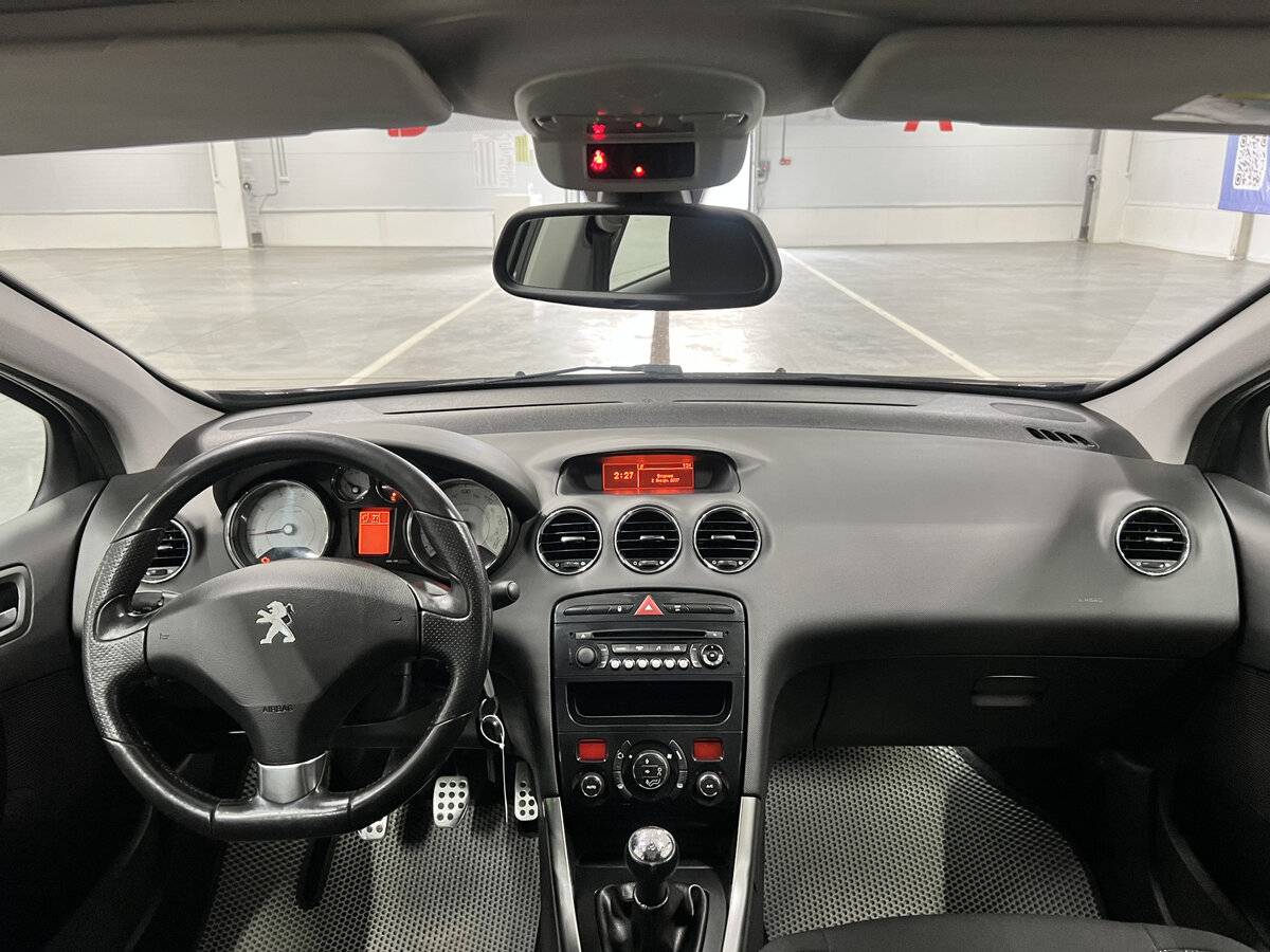 Peugeot 308 с пробегом — 2012 год. Фото: #13