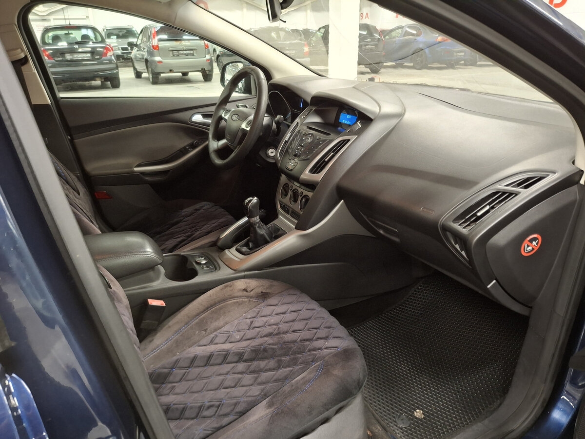 Ford Focus с пробегом — 2012 год. Фото: #10