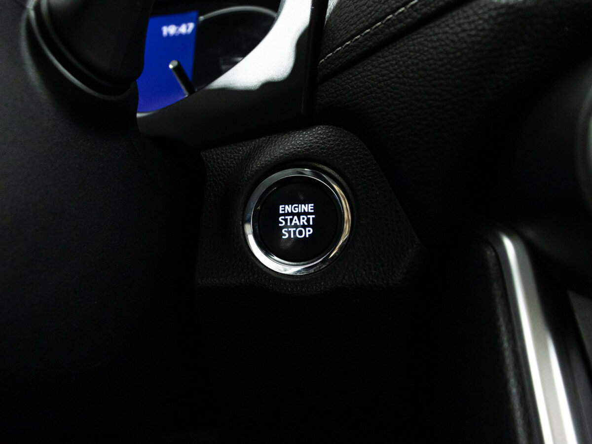 Toyota RAV4 с пробегом — 2020 год. Фото: #19