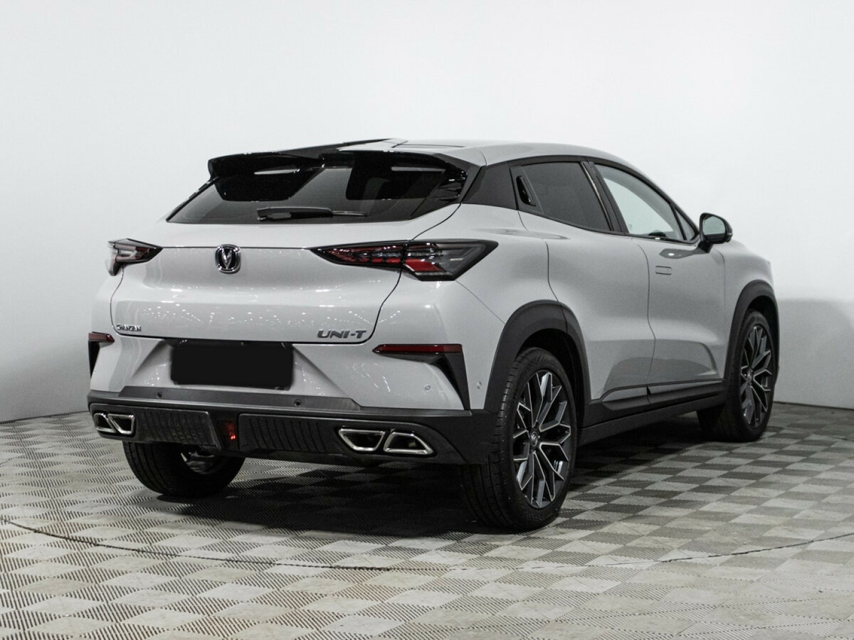 Changan UNI-T с пробегом — 2024 год. Фото: #4