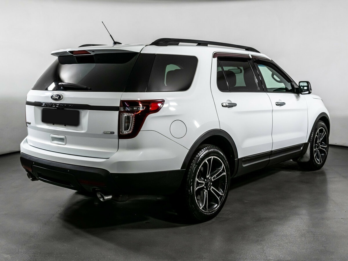Ford Explorer с пробегом — 2013 год. Фото: #4
