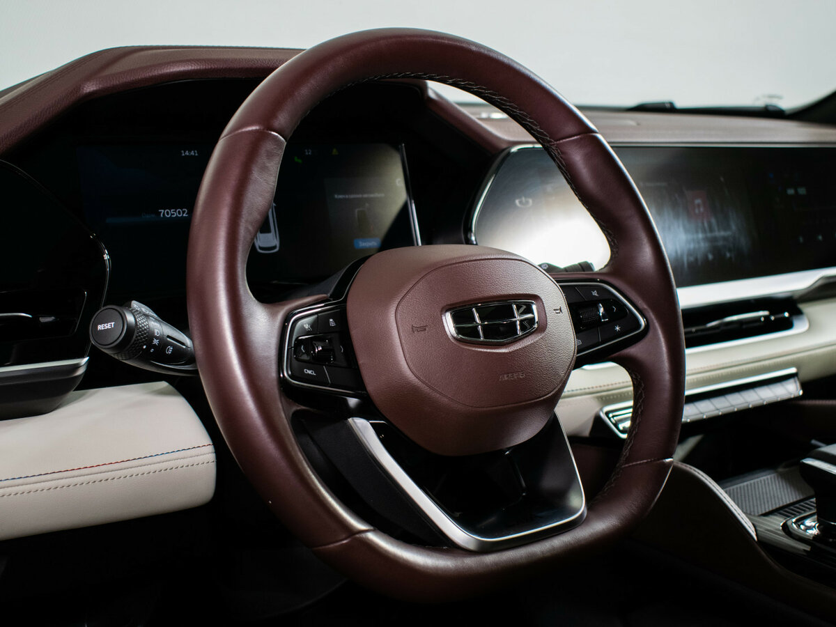 Geely Monjaro с пробегом — 2023 год. Фото: #14