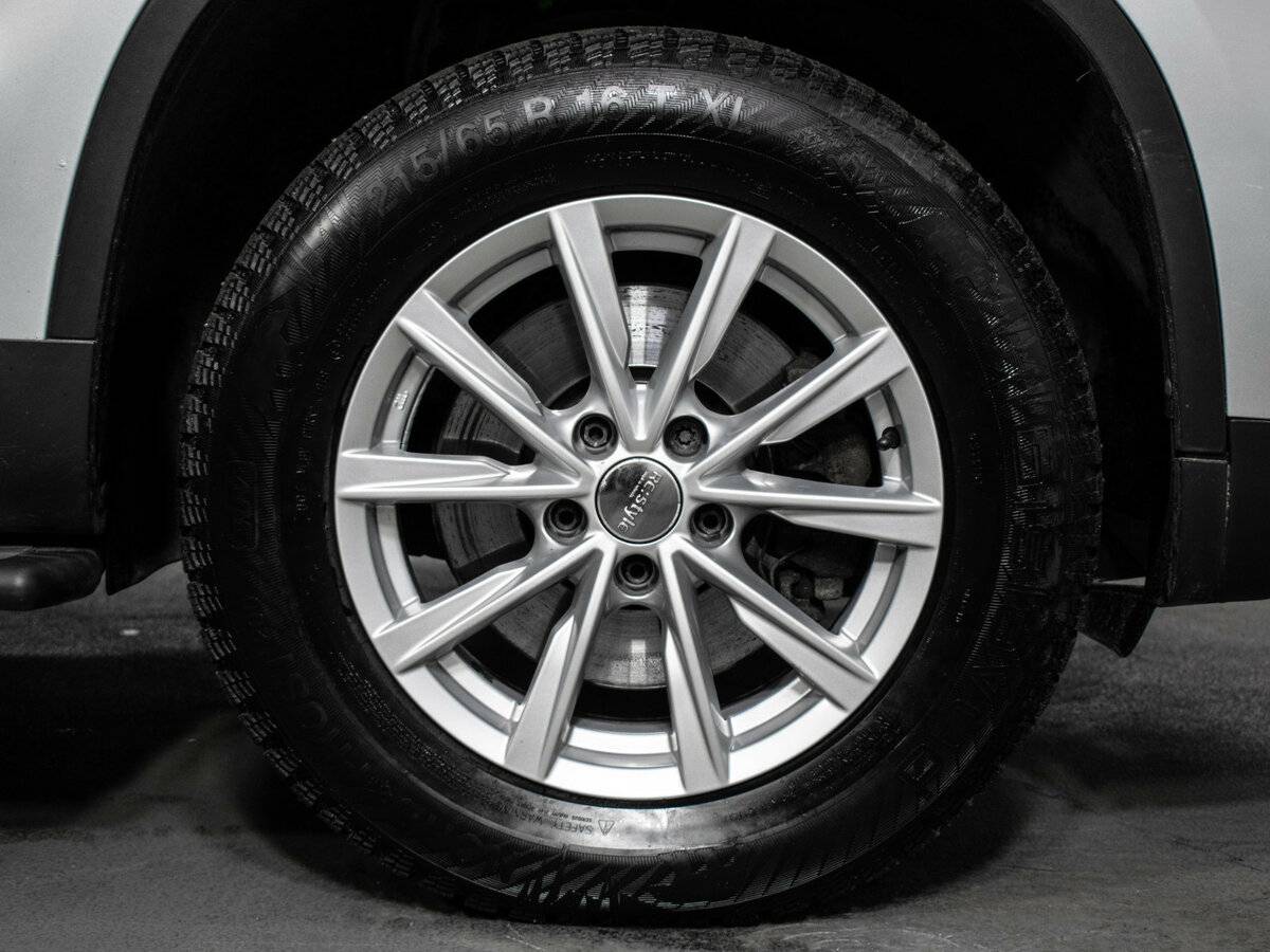 Volkswagen Tiguan с пробегом — 2013 год. Фото: #15