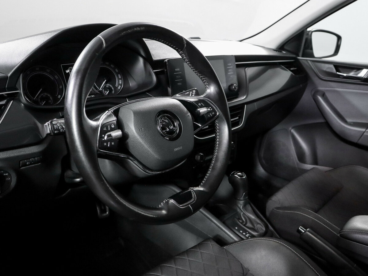 Skoda Rapid с пробегом — 2021 год. Фото: #11
