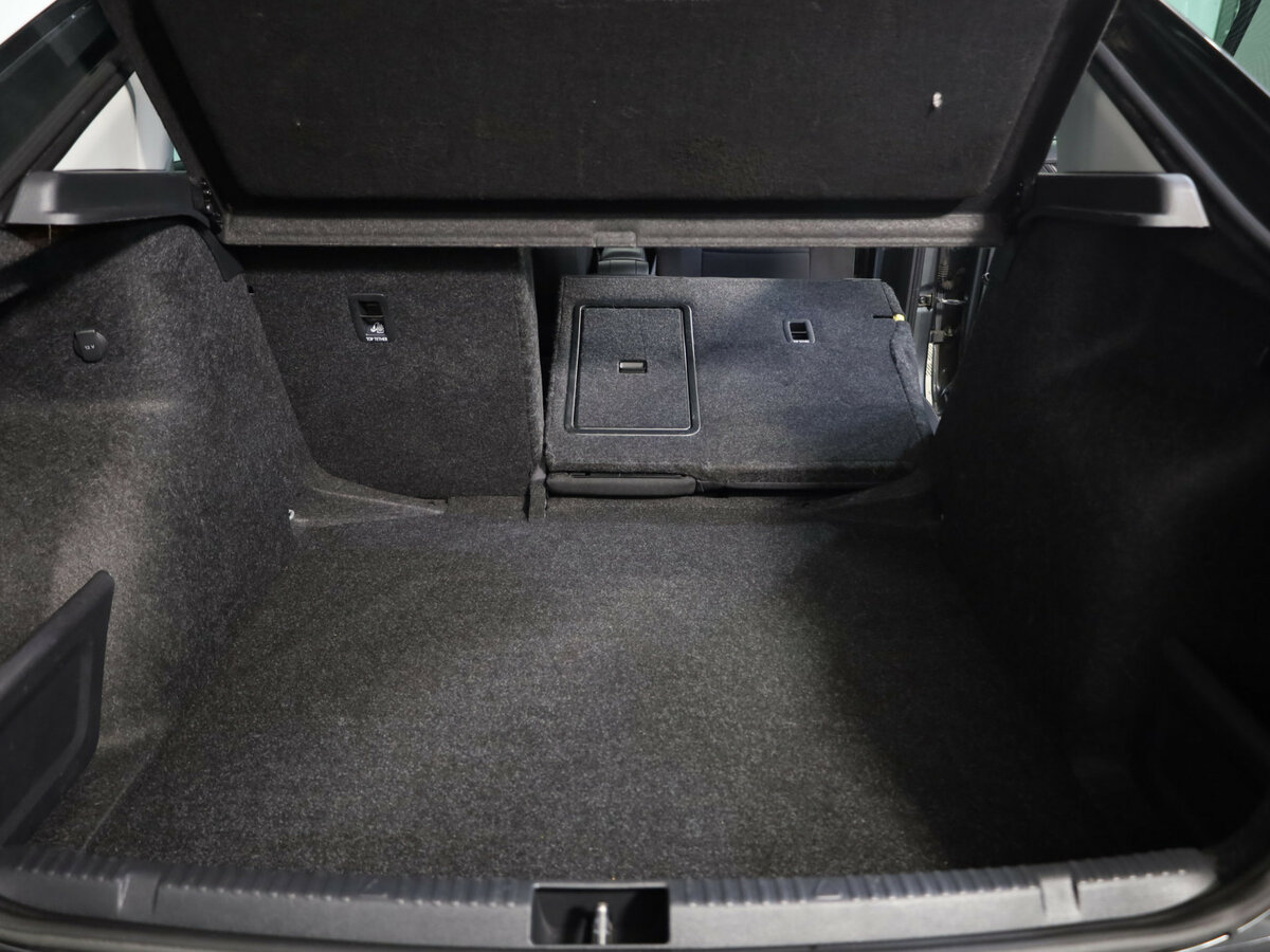 Skoda Rapid с пробегом — 2020 год. Фото: #28