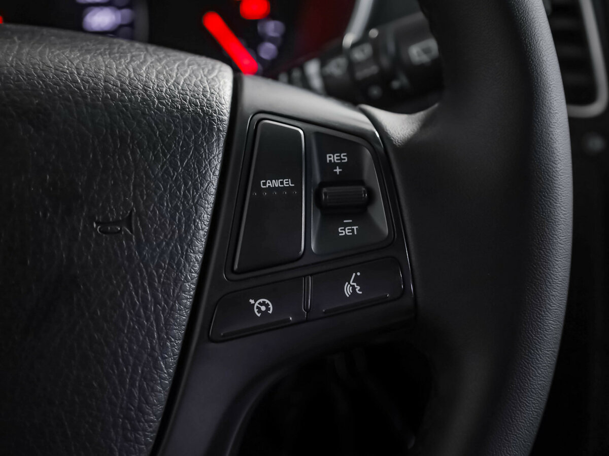 Kia Sorento с пробегом — 2013 год. Фото: #10